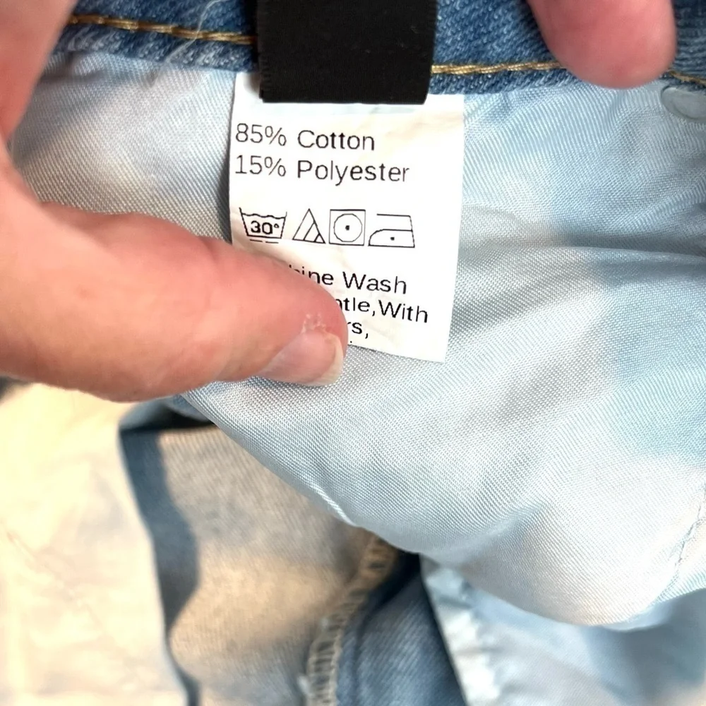 Shein,High-Waist,Raw Hem Flare Jeans, Fun, Funky and Fabulous,So Cool! Size XS